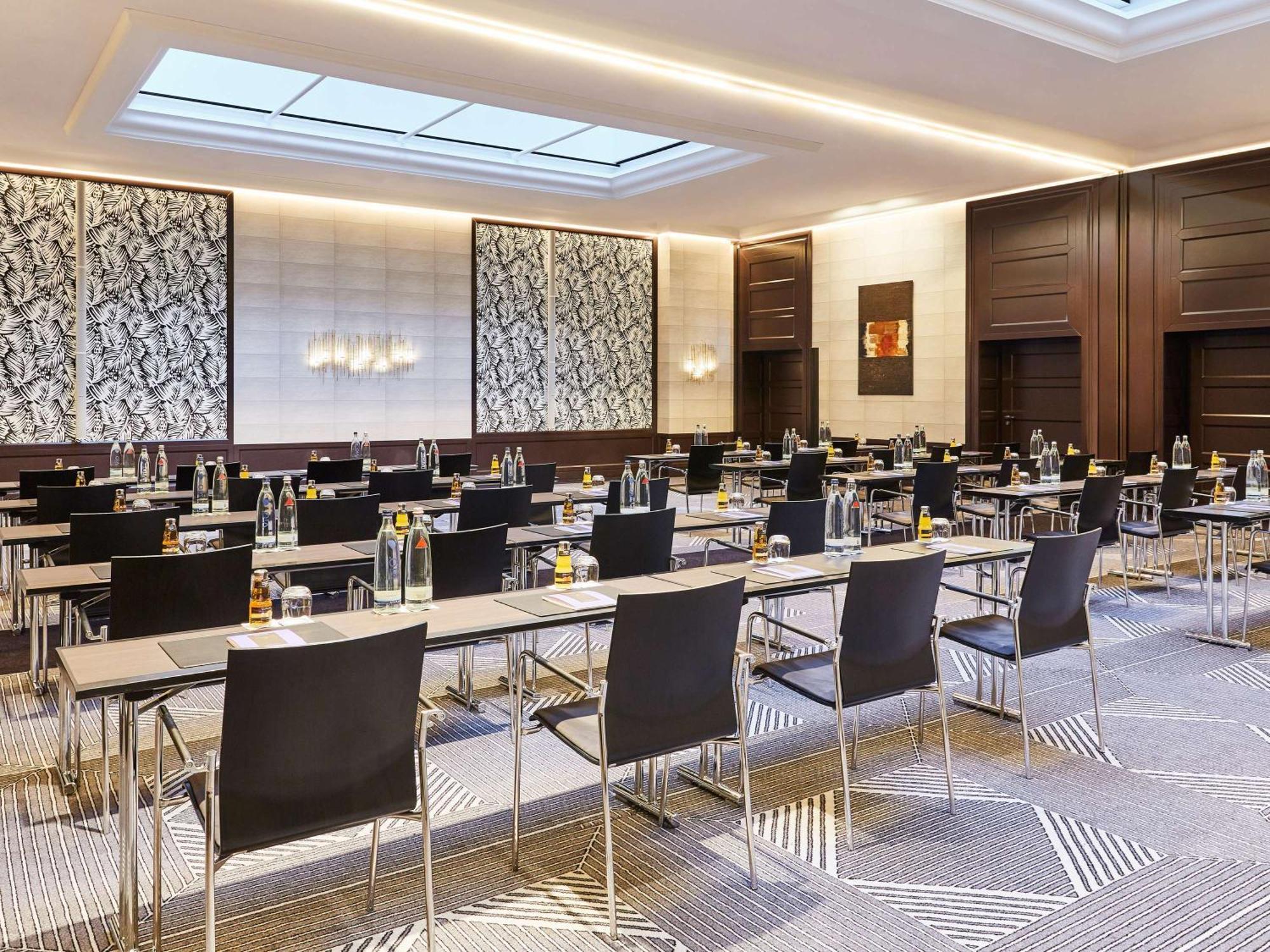 Hotel Sofitel Frankfurt Opera 5*